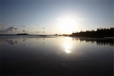 sunset west coast - Bright Sun, Tofino, British Columbia, Canada Foto de stock - Con derechos protegidos, Código: 700-06025274