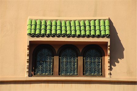 Close-Up of House Windows, Marrakech, Morocco Foto de stock - Con derechos protegidos, Código: 700-06037965