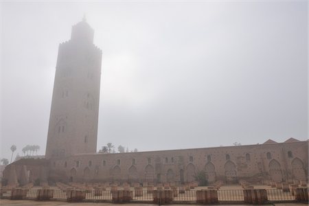 Mosquée de la Koutoubia dans la brume matinale, Marrakech, Maroc Photographie de stock - Rights-Managed, Code: 700-06037978