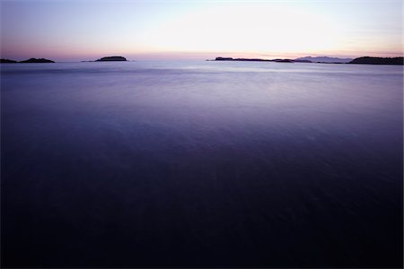 sunset west coast - Chesterman Beach at Dusk, Tofino, Vancouver Island, British Columbia, Canada Foto de stock - Con derechos protegidos, Código: 700-06038134