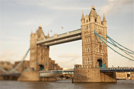 Tower Bridge, London, England Stockbilder - Lizenzpflichtiges, Bildnummer: 700-06059641