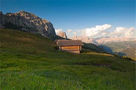 Berghütten, Grödnerjoch und Sellagruppe, Val Gardena, Südtirol, Trentino Alto Adige, Italien Stockbilder - Lizenzpflichtiges, Bildnummer: 700-06109499