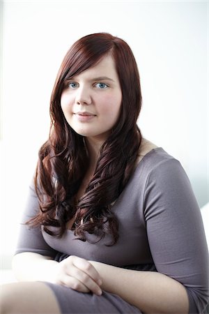 seated fat woman - Portrait de femme Photographie de stock - Rights-Managed, Code: 700-06144784