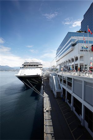 simsearch:700-06439177,k - Cruise Ship Docked at Canada Place, Vancouver, British Columbia, Canada Stock Photo - Rights-Managed, Code: 700-06144867