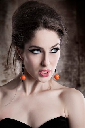 seducing - Portrait of Woman Stock Photo - Rights-Managed, Code: 700-06145093