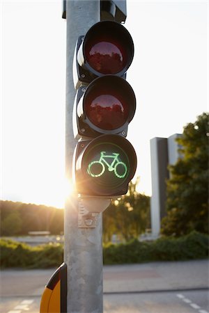 Signal de vélo vert Photographie de stock - Rights-Managed, Code: 700-06302296