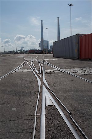 Tracks and Industrial Area, Le Havre, France Fotografie stock - Rights-Managed, Codice: 700-06334373