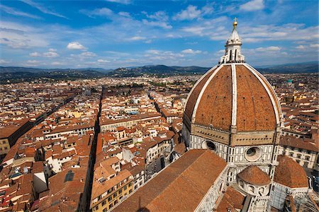 simsearch:700-06367758,k - View of City from Basilica di Santa Maria del Fiore, Florence, Tuscany, Italy Fotografie stock - Rights-Managed, Codice: 700-06334682