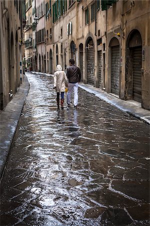 Couple Walking, Florence, Tuscany, Italy Stock Photo - Rights-Managed, Code: 700-06334754