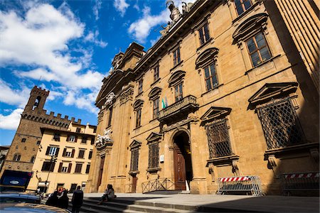 street building italy - Édifice de la Cour ordinaire, Florence, Toscane, Italie Photographie de stock - Rights-Managed, Code: 700-06334758