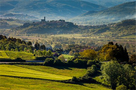 Poppi, Province of Arezzo, Tuscany, Italy Stock Photo - Rights-Managed, Code: 700-06367986