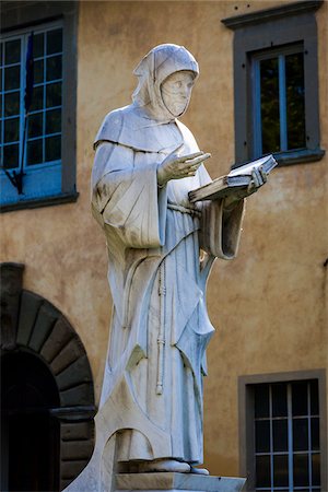 sansepolcro - Statue de Luca Pacioli, Sansepolcro, Toscane, Italie Photographie de stock - Rights-Managed, Code: 700-06368004