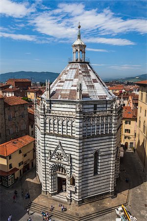 Baptistery in Piazza del Duomo, Pistoia, Tuscany, Italy Stock Photo - Rights-Managed, Code: 700-06368010