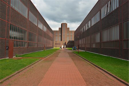 Mine Zeche Zollverein, Essen, Ruhr bassin, Rhénanie du Nord-Westphalie, Allemagne Photographie de stock - Rights-Managed, Code: 700-06368440