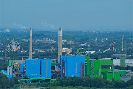 environmental pollution - View from Halde Hoheward , Power Plant, Recklinghausen, Ruhr Basin, North Rhine-Westphalia, Germany Foto de stock - Con derechos protegidos, Código: 700-06368485