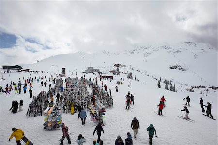 Skiers on Whistler Mountain, British Columbia, Canada Foto de stock - Con derechos protegidos, Código: 700-06383804