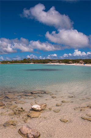 simsearch:600-06431258,k - Beach with Blue Sky and Clouds, Baby Beach, Seroe Colorado, Aruba, Lesser Antilles, Dutch Antilles Photographie de stock - Rights-Managed, Code: 700-06439072