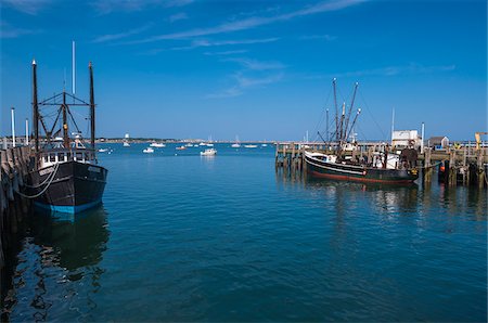 fondeado - Boats in Harbour, Provincetown, Cape Cod, Massachusetts, USA Foto de stock - Con derechos protegidos, Código: 700-06439106