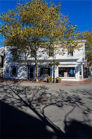 small town stores in america - Bike Shop in Edgartown, Dukes County, Martha's Vineyard, Massachusetts, USA Stock Photo - Rights-Managed, Code: 700-06465776