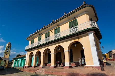 plaza mayor - Low Angle View of Museo Romantico, Trinidad, Cuba Foto de stock - Con derechos protegidos, Código: 700-06465958