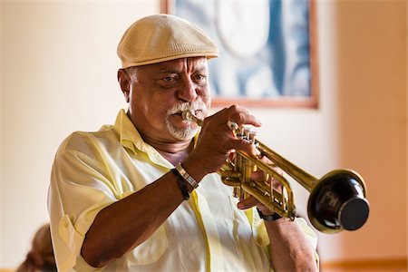 Close-Up of Trumpet Player, Trinidad, Cuba Photographie de stock - Rights-Managed, Code: 700-06465989