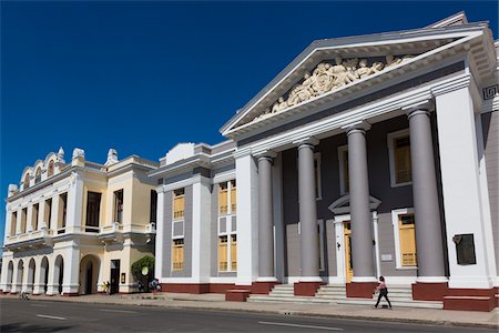 Teatro Tomas Terry and Colegio San Lorenzo, Cienfuegos, Cuba Foto de stock - Con derechos protegidos, Código: 700-06465993