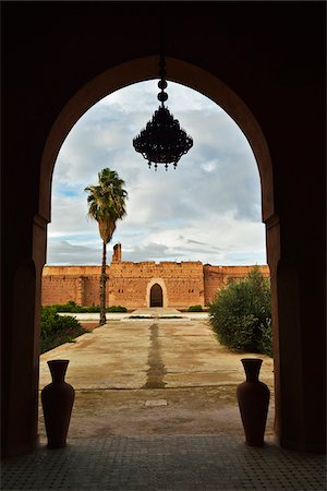 El Badi Palace Courtyard as seen from Inside Archway, Medina, Marrakesh, Morocco, Africa Foto de stock - Con derechos protegidos, Código: 700-06505745