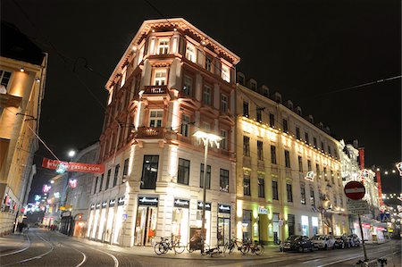 steiermark - Main Square at the Intersection of Sackstrasse and Murgasse Streets at Night, Graz, Styria, Austria Photographie de stock - Rights-Managed, Code: 700-06543481