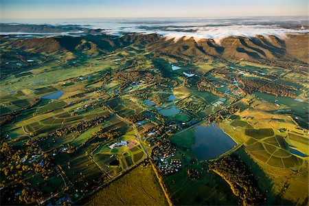 point du jour - Aerial view of wine country near Pokolbin, Hunter Valley, New South Wales, Australia Photographie de stock - Rights-Managed, Code: 700-06675086