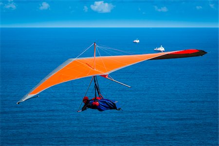 Hang glider at Stanwell Tops Lookout at Paragliders at Bald Hill Lookout, Bald Hill Headland Reserve, Illawarra, Wollongong, New South Wales, Australia Stockbilder - Lizenzpflichtiges, Bildnummer: 700-06675109