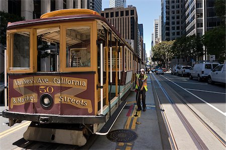 Worker Adjusting Tracks for California St. Cable Car, San Francisco, California, USA Photographie de stock - Rights-Managed, Code: 700-06758302