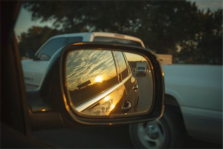 View of sunset in wing mirror of car, Austin, Texas, USA Photographie de stock - Rights-Managed, Code: 700-06773198