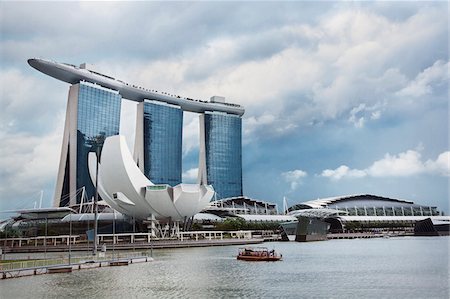 Marina Bay Sands casino and hotel in Singapore Foto de stock - Con derechos protegidos, Código: 700-06773209