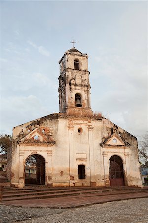 simsearch:700-06465952,k - OLD CHURCH IN OLD TOWN, IGLESIA SANTA ANA, TRINIDAD, SANCTI SPIRITUS, CUBA Photographie de stock - Rights-Managed, Code: 700-06773490