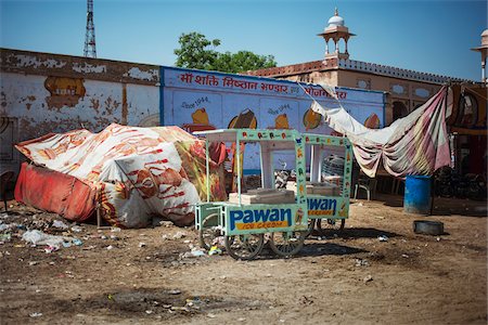 Ice Cream Cart in street of Deshnoke, India Foto de stock - Con derechos protegidos, Código: 700-06786709