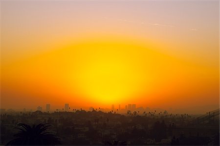 environmental pollution - Sunset over Los Angeles, California, USA Foto de stock - Con derechos protegidos, Código: 700-06786983