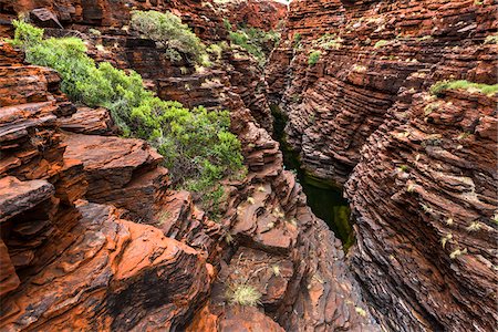 erosionado - Joffre Gorge, Karijini National Park, The Pilbara, Western Australia, Australia Foto de stock - Con derechos protegidos, Código: 700-06809026