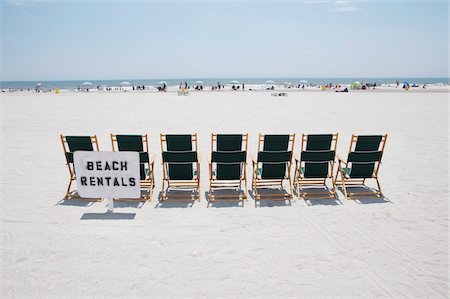 sieben (zahl) - Row of beach chairs for rent, Atlantic City, New Jersey, USA Stockbilder - Lizenzpflichtiges, Bildnummer: 700-06939618