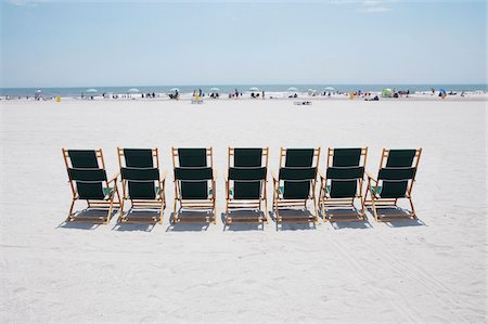 sieben (zahl) - Row of beach chairs for rent, Atlantic City, New Jersey, USA Stockbilder - Lizenzpflichtiges, Bildnummer: 700-06939619