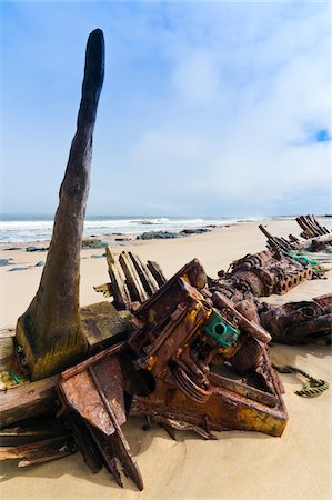 désert de namibie - Shipwreck remains, Skeleton Coast, Namib Desert, Namibia, Africa Photographie de stock - Rights-Managed, Code: 700-07067085
