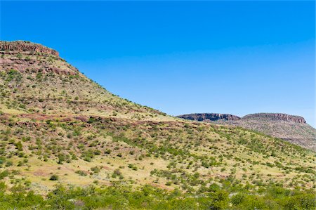 ebene - Scenic view of mountains and desert landscape, Damaraland, Kunene Region, Namibia, Africa Stockbilder - Lizenzpflichtiges, Bildnummer: 700-07067378