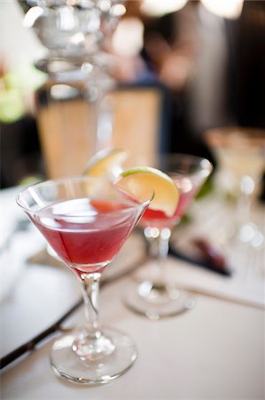 Close-up of Cosmopolitans at Party Photographie de stock - Rights-Managed, Code: 700-07199753