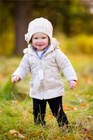 Portrait of Baby Girl in Autumn, Scanlon Creek Conservation Area, Ontario, Canada Photographie de stock - Rights-Managed, Code: 700-07199767