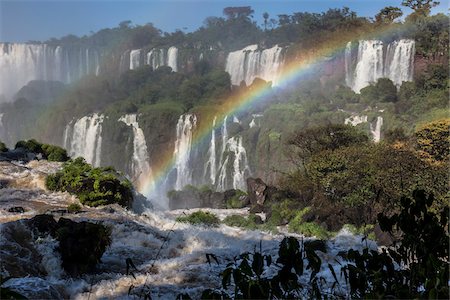 paraná - Scenic view of Iguacu Falls with rainbow, Iguacu National Park, Parana, Brazil Foto de stock - Con derechos protegidos, Código: 700-07204193