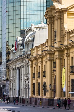 santiago chile - Central Post Office and National History Museum, Plaza de Armas, Santiago, Chile Photographie de stock - Rights-Managed, Code: 700-07237714