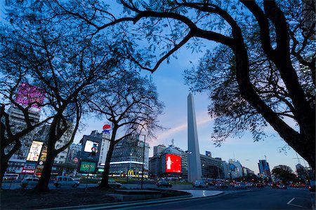 plaza de la república - Obelisco de Buenos Aires, Plaze de la Republica, Buenos Aires, Argentina Foto de stock - Con derechos protegidos, Código: 700-07237774