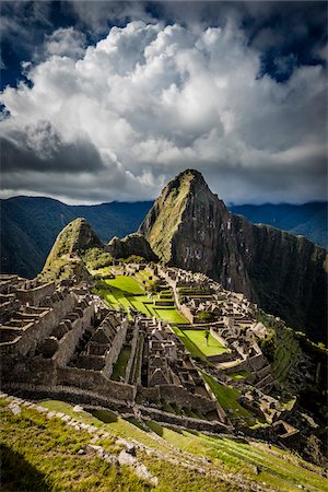 Scenic overview of Machu Picchu, Peru Stockbilder - Lizenzpflichtiges, Bildnummer: 700-07237979