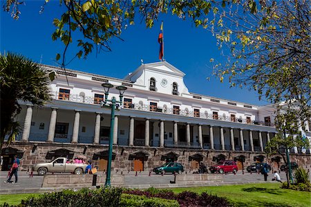 plaza de la independencia - Carondelet Palace, Plaza de la Independencia, Quito, Ecuador Foto de stock - Con derechos protegidos, Código: 700-07279302
