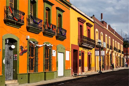 Street Scene, Oaxaca de Juarez, Oaxaca, Mexico Photographie de stock - Rights-Managed, Code: 700-07310946