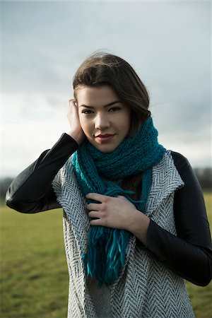 simsearch:700-07364036,k - Portrait of Young Woman Outdoors, Mannheim, Baden-Wurttemberg, Germany Stock Photo - Rights-Managed, Code: 700-07364013